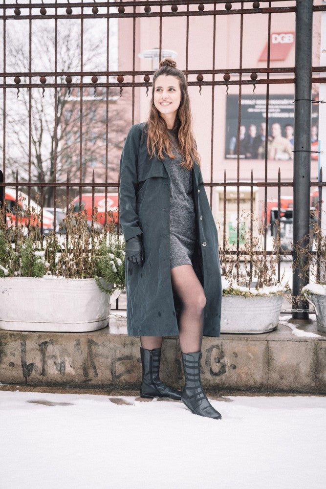 Attraqt Stretch nappa čierny