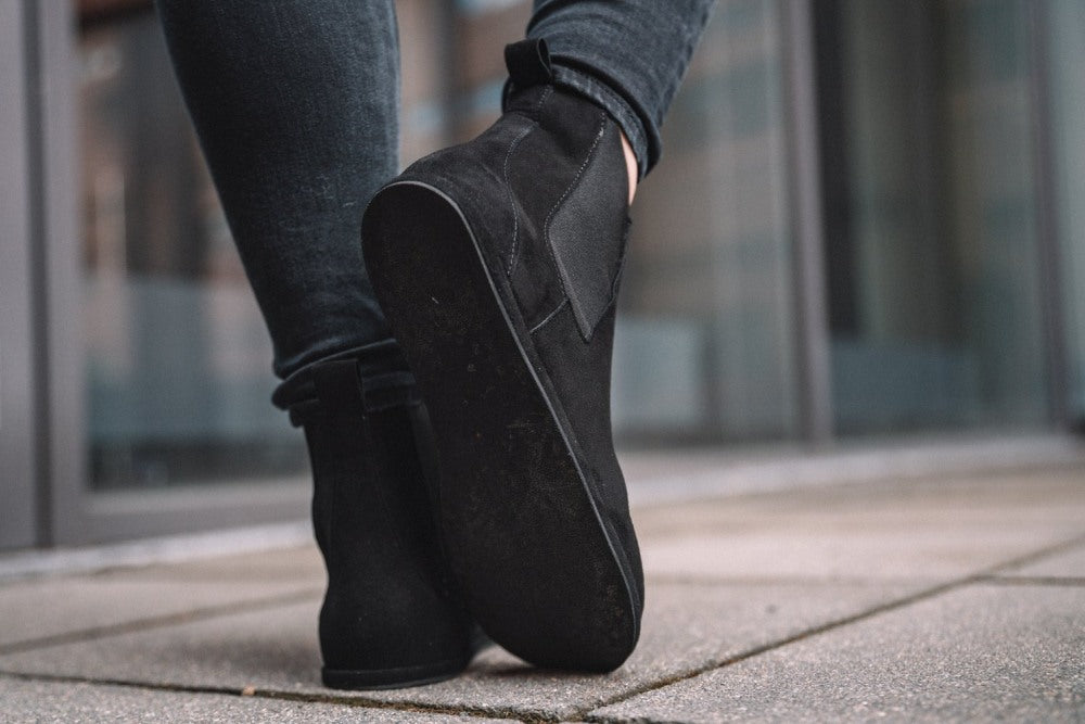 Akciové velory čierne