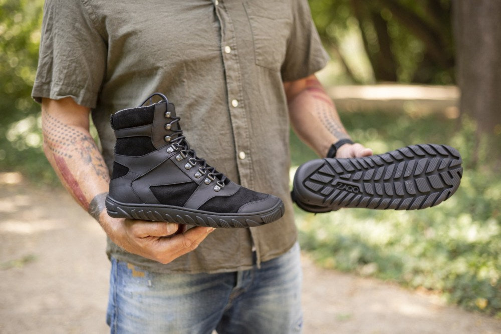 Prieskumník čierny nepremokavý