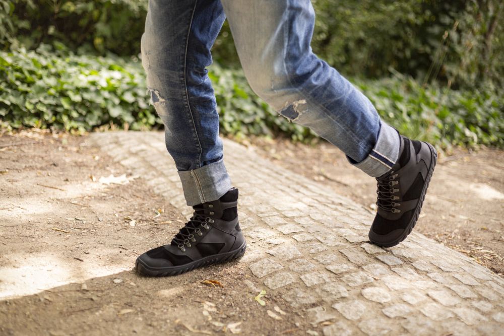 Prieskumník čierny nepremokavý