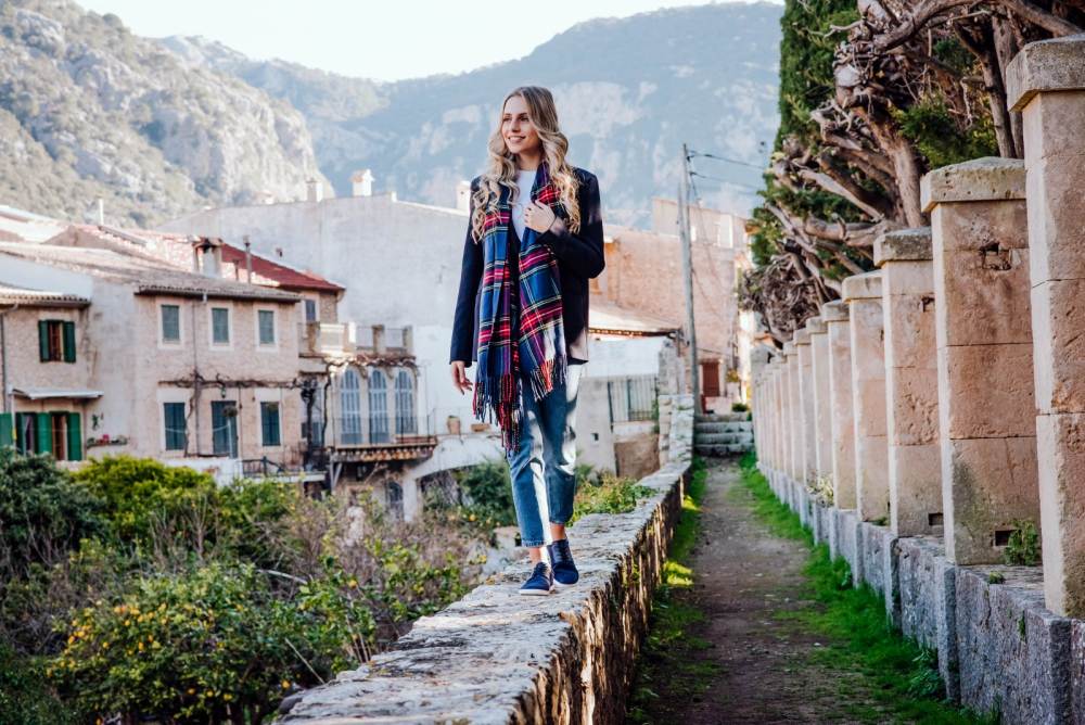 PIQUANT Tmavo modrá