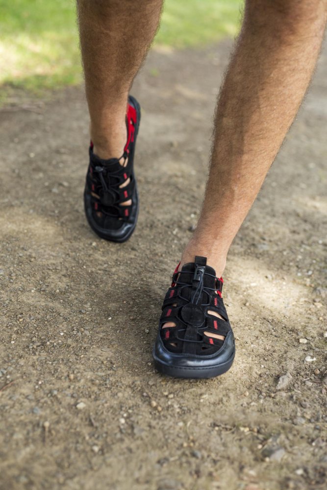 Qerry čierna červená