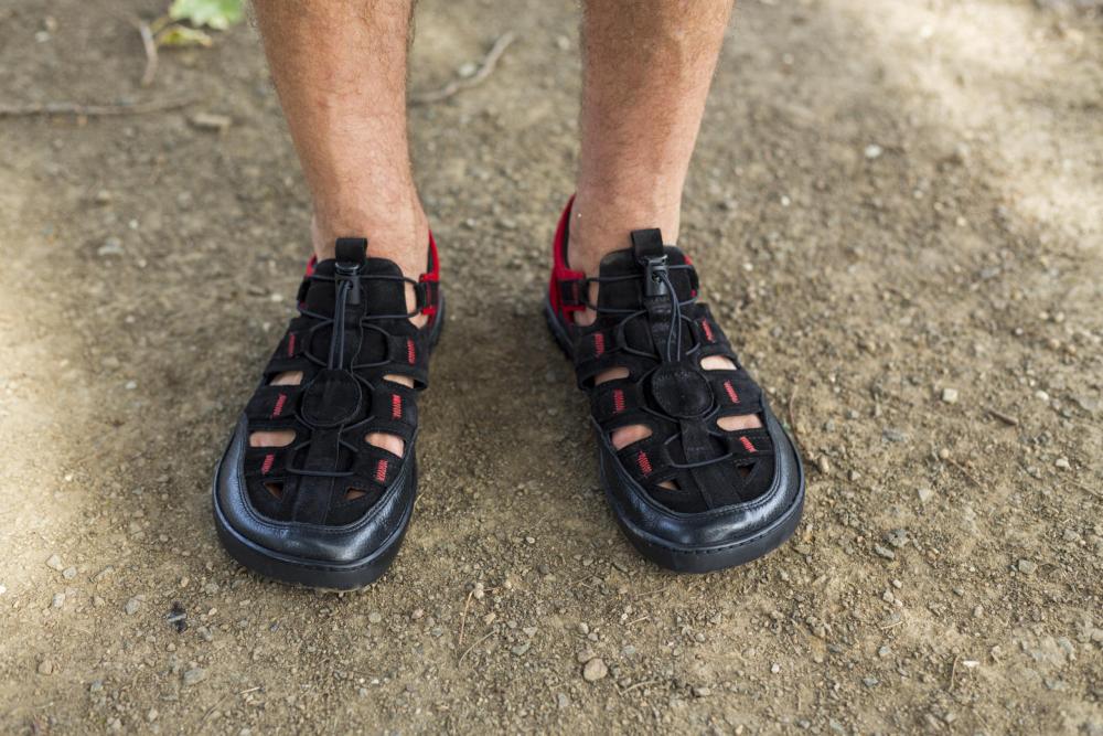 Qerry čierna červená