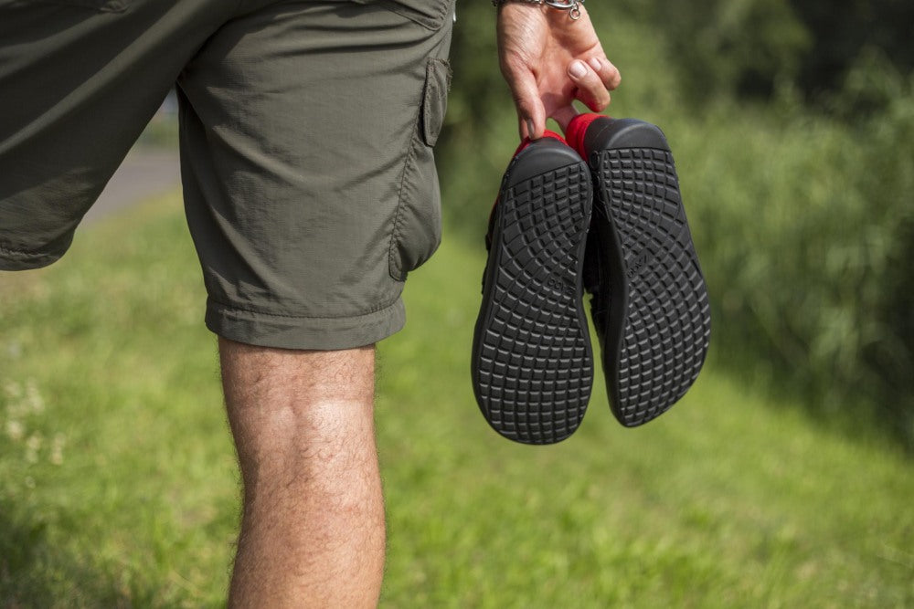 Qerry čierna červená