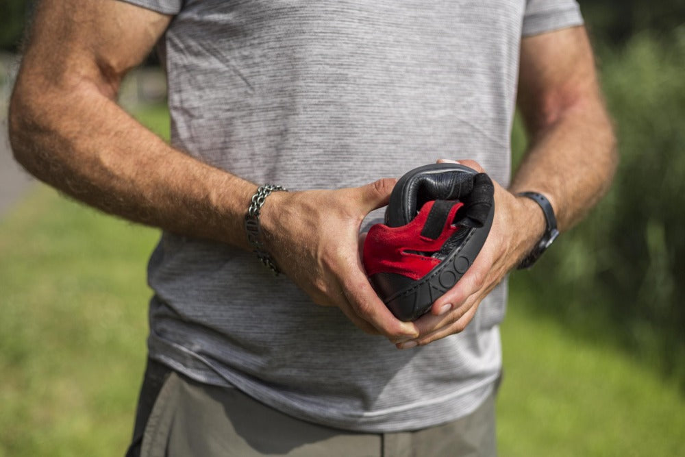 Qerry čierna červená