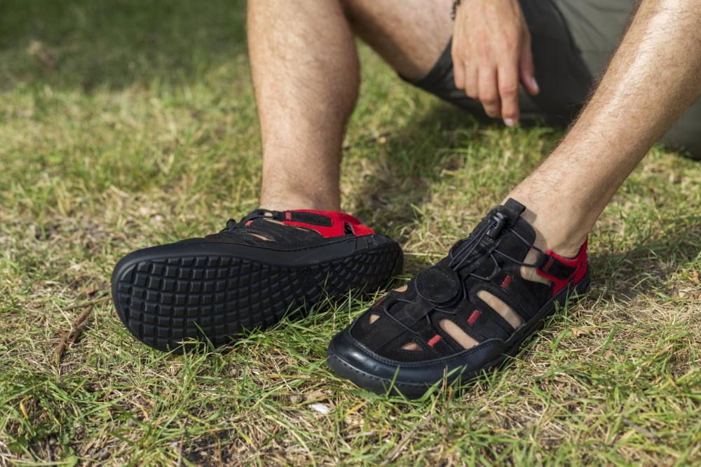 Qerry čierna červená